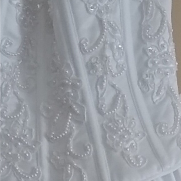 White Wedding Dress - Picture 7 of 10